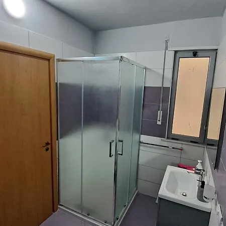 Leka House In Apartment *